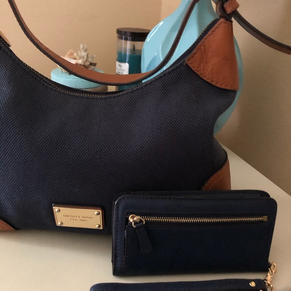 Handbag - Picture 2 of 7